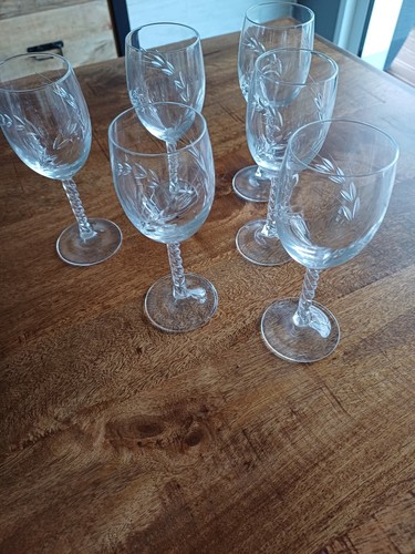 Verres vin blanc ou - ,