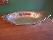 PLAT EN  METAL ARGENTE , ARGENT ? ( VOIR POINCONS )