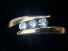 BAGUE OR 18 kt et DIAMANTS. 