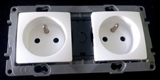 bloc 2 prises précablées 2P+T Niloe blanc Legrand 664745