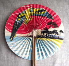 ANCIEN ÉVENTAIL PUBLICITAIRE ANISETTE MARIE BRIZARD - PAPIER PLISSÉ FORME SOLEIL