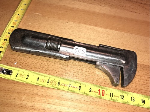 555 old tool - old, outil