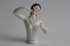 Demi figurine porcelaine