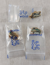 Lot de 3 anciens pins pin's