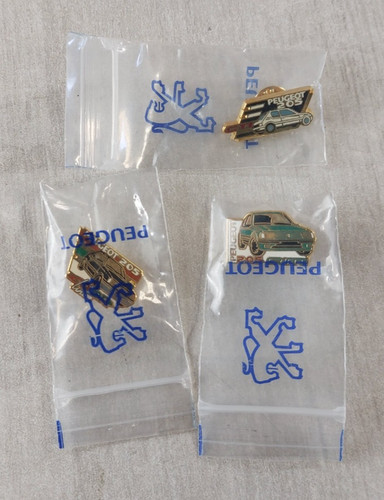 Lot anciens pins - 3,