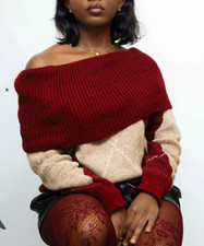 Pull Rouge à motifs en forme