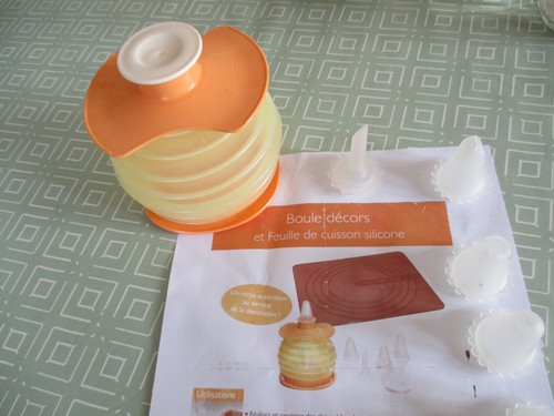 Tupperware boule décors