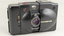 Compact argentique Olympus XA2 3.5/35mm