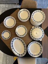 Service de table porcelaine Badonvillier, motif Medalia