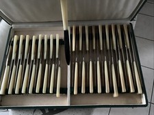 Ancienne Ménagère De 36 Couteaux Manche En Corne Lame En Inox Avec Coffret