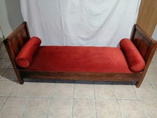 Antiquité - Vintage - Lit de repos / Méridienne ancienne (bois & velour rouge)