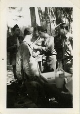PHOTO ANCIENNE - VINTAGE SNAPSHOT - MILITAIRE INFIRMIER MÉDECIN VACCINATION 1947