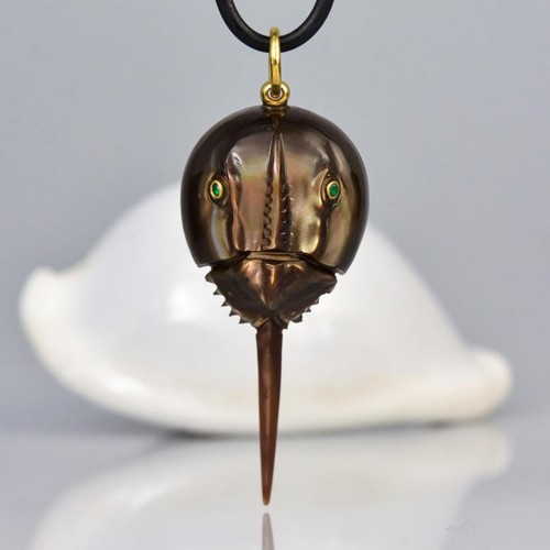 Pendentif limule nacre - de, en
