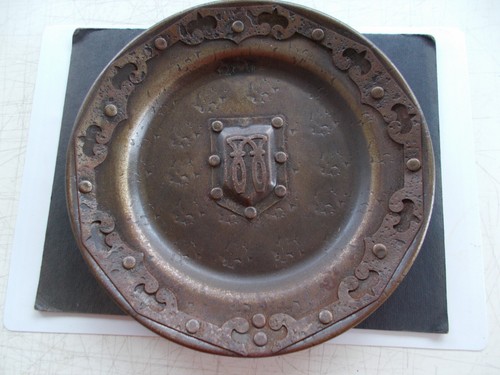 Assiette blason style