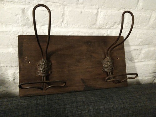 Ancien porte manteaux - ,