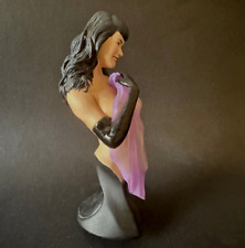BUSTE En Résine BETTY PAGE Dark HORSE