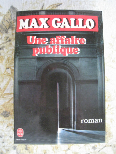 Livre max gallo une - ,