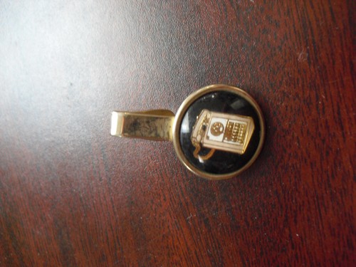 Vintage 1970s gold tone - gold,