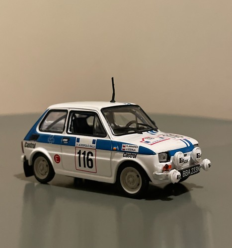 Ixo voiture miniature fiat 126 - voiture,