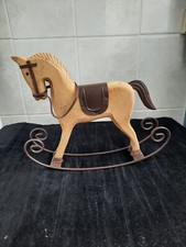 petit cheval a bascule 22 cm de haut 27 cm de long
