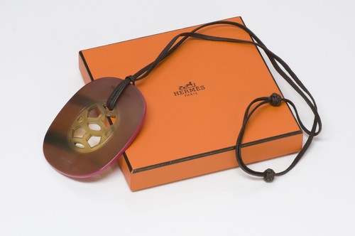 Hermes pink lacquer horn - hermes,