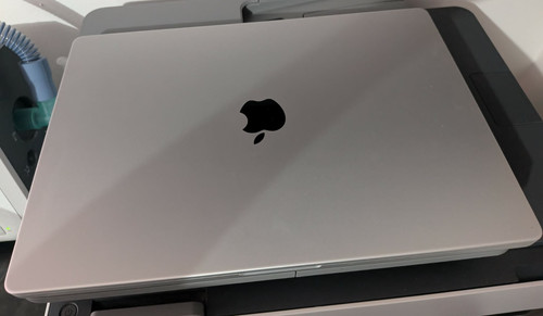 Apple macbook pro m4 - apple,
