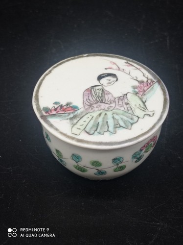 Ancienne petite boite pot à - boite, ,
