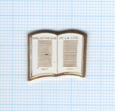 Pin’s Livre Bibliothèque de la Cité