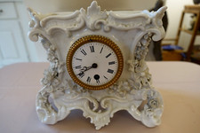 ravissante pendule faience