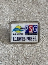 Pin’s FC Nantes PSG Paris