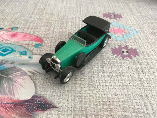 Voiture miniature hispano - miniature,