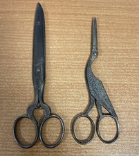 Lot De 2 Anciens Ciseaux De Dentellière / Couture / Broderie