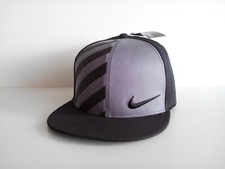 NEUF casquette Nike Golf type