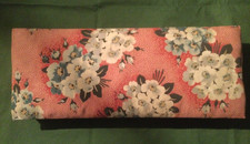 ANCIENNE BOITE A COUTURE BOÎTE À GANTS EN TISSU DECOR DE FLEURS SHABBY DÉBUT XXe