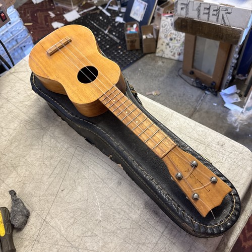 Vintage kamaka ukulele - vintage,