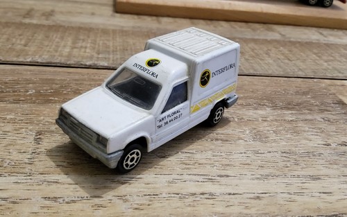 Renault express interflora