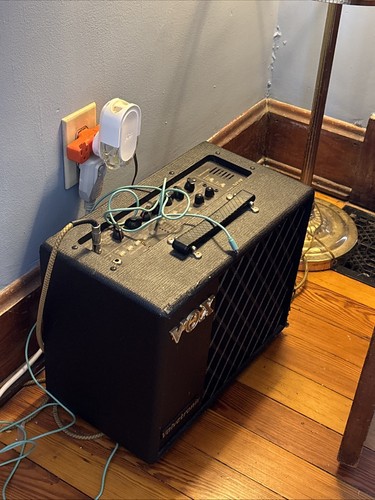Vox modeling electric guitar - vox,