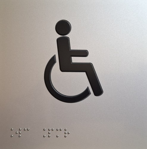 Plaque pmr braille relief - /,