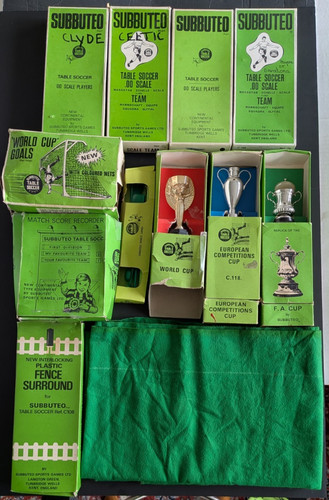 Huge vintage lot subbuteo team - huge,