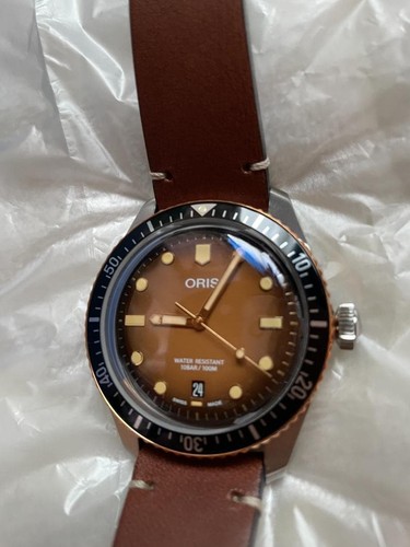Bronze inoxydable marron date