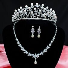 Tiara En Perles Et Zircon