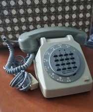 TELEPHONE ANCIEN A TOUCHES