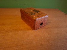 PETITE BOITE A GRILLON EN BOIS