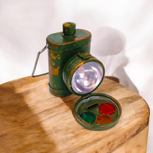 Ancienne lampe torche piles - ancienne,