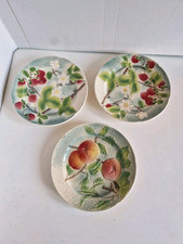 Lot De 3 Assiettes Barbotine