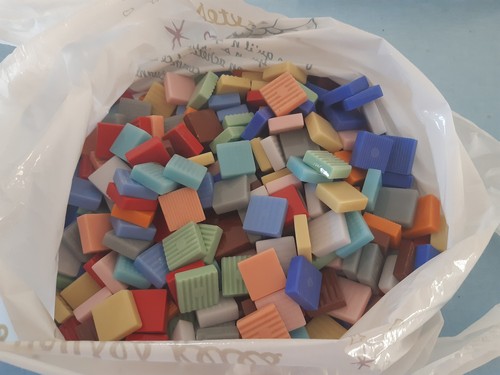Lot 2kg tesselles - de,