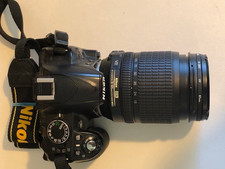 Nikon D3100 + Obj. Nikon AF-S