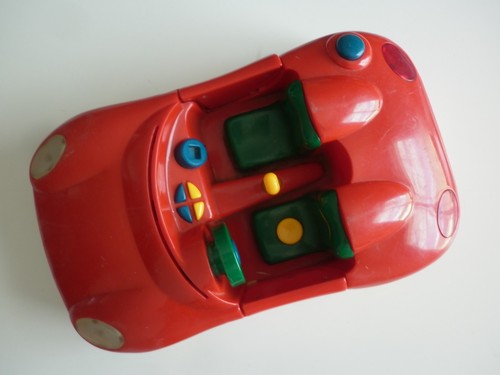 Voiture bao 1996 baobab - bao, rouge