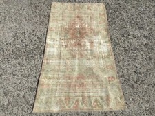 Tapis tissé à la main