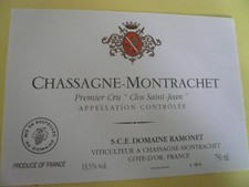 ancienne étiquette de vin   Chassagne - Montrachet   1er Cru Clos Saint - Jean